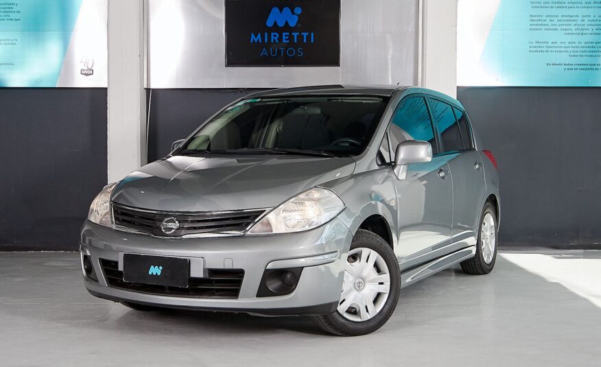 NISSAN TIIDA 1.8 VISIA MT6 C/GNC 2011